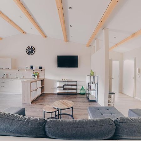 Grosse Ferienwohnung Mit Balkon Und Perfekter Lage Eggenthal Екстер'єр фото
