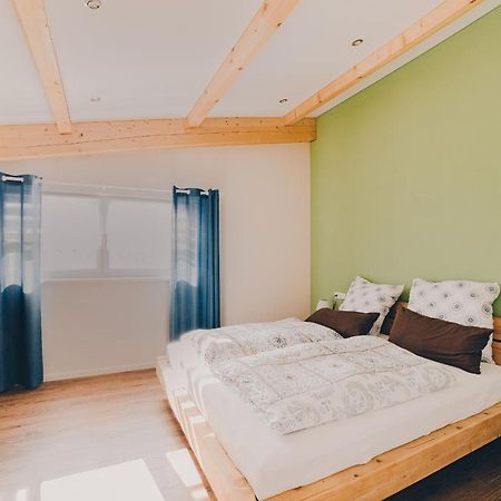 Grosse Ferienwohnung Mit Balkon Und Perfekter Lage Eggenthal Екстер'єр фото